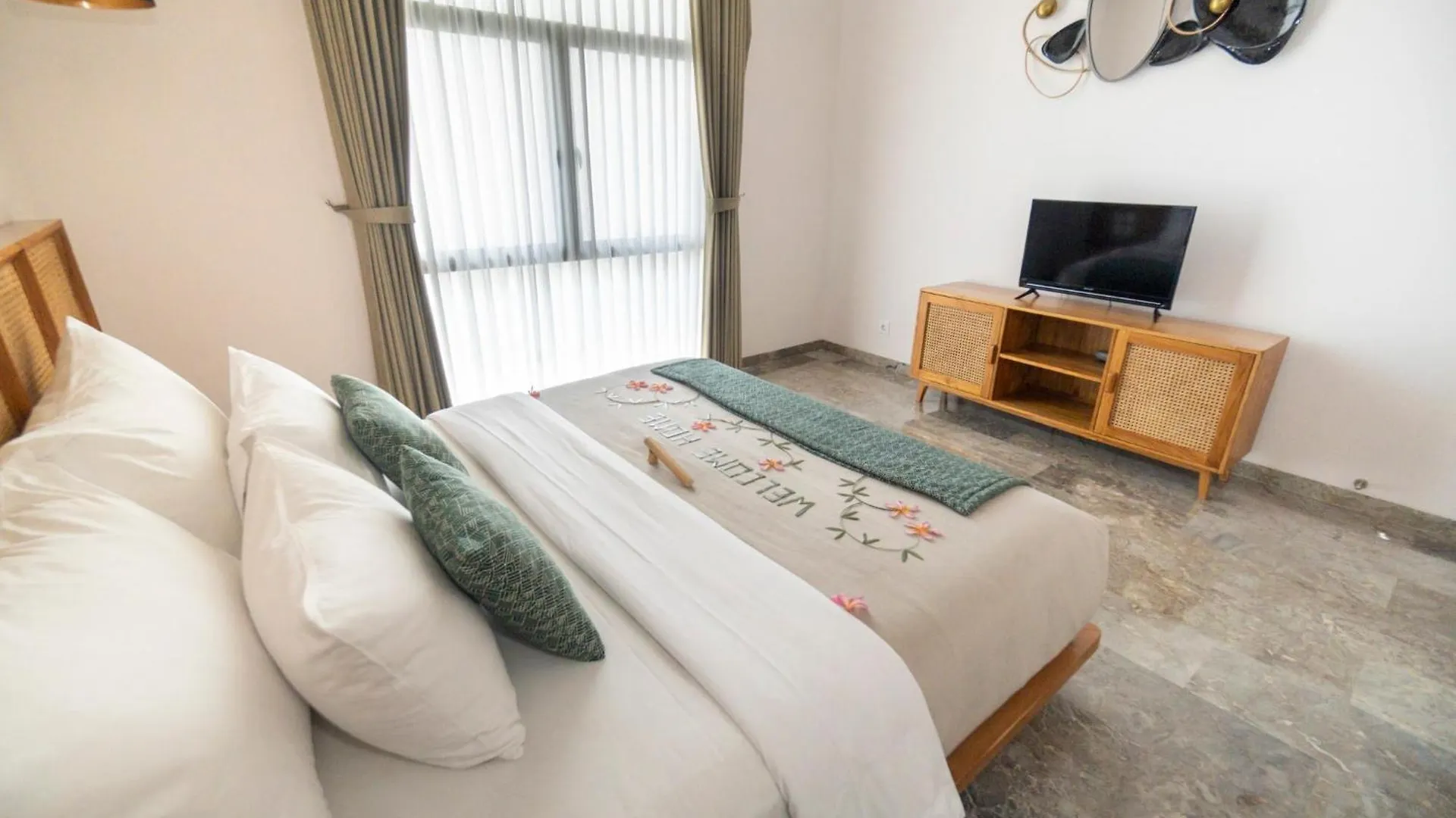 Eight Palms Villa Seminyak By Ini Vie Hospitality 0*, 세미냑